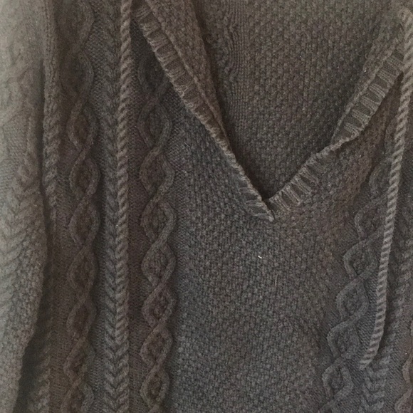 Polo Sweater - Picture 3 of 4